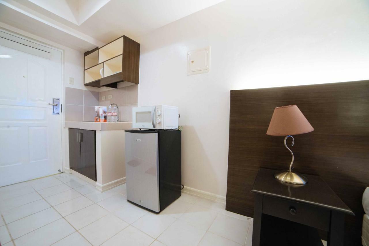 Reddoorz Premium @ Cityland Tagaytay 2 Tagaytay City Buitenkant foto
