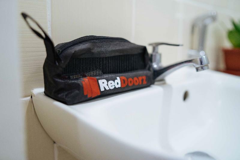 Reddoorz Premium @ Cityland Tagaytay 2 Tagaytay City Buitenkant foto